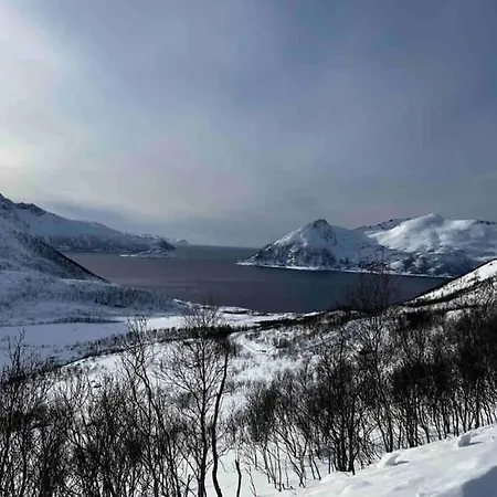 Apartment Modern With Carport Near And Airport Tromso