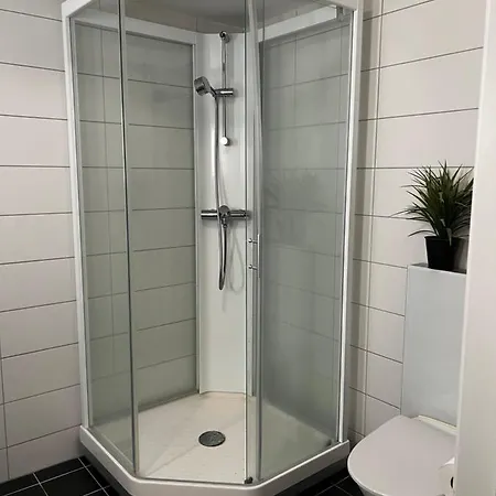 Modern With Carport Near And Airport *