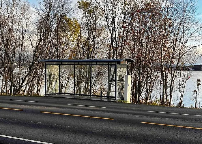 아파트 Modern With Carport Near And Airport *
